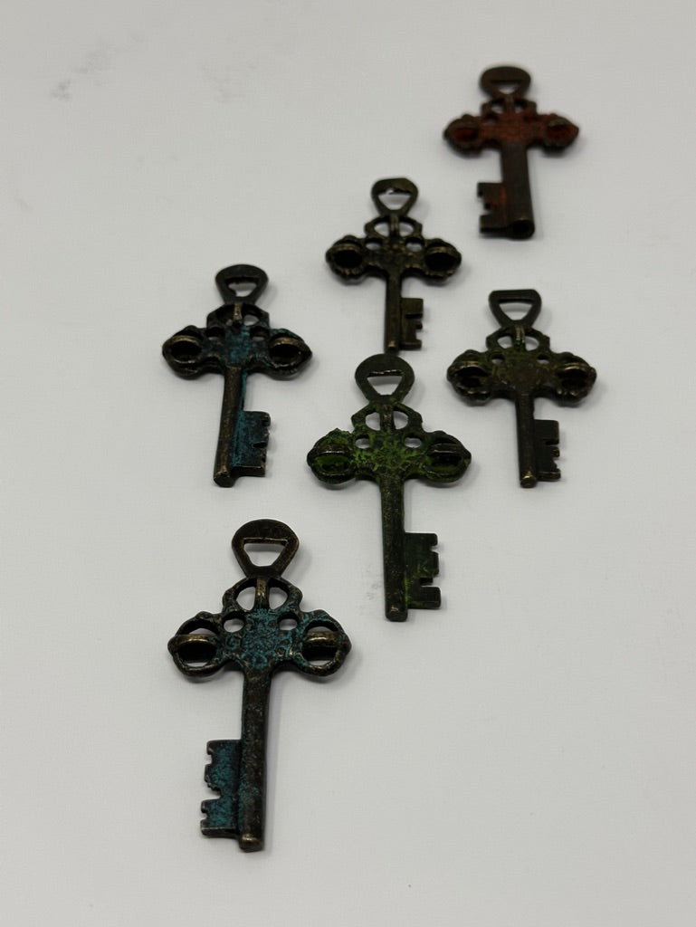 Vintage Style Bee Type Padlock Keys - Set of 6