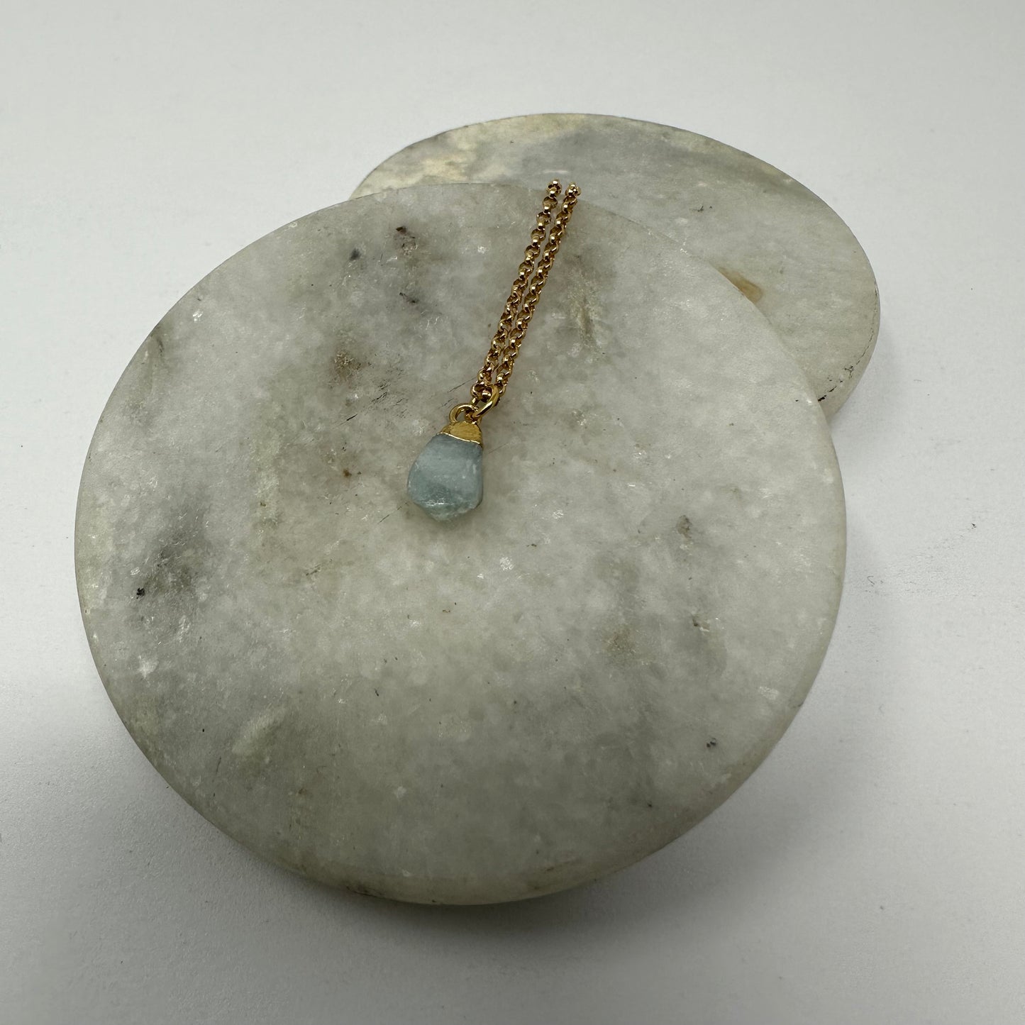 Small aquamarine pendant